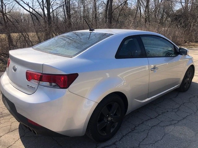 2010 Kia Forte - Image 4 of 11