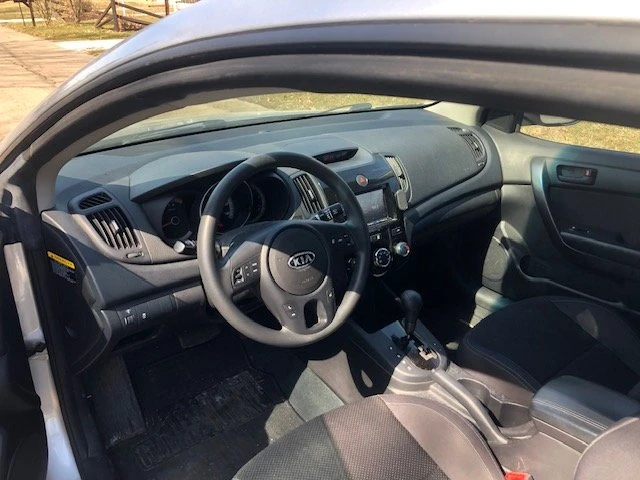 2010 Kia Forte - Image 10 of 11