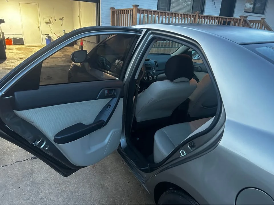 2010 Kia Forte - Image 6 of 9