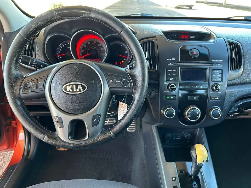 2010 Kia Forte - Image 11 of 13
