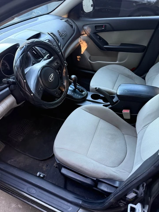 2010 Kia Forte - Image 4 of 6