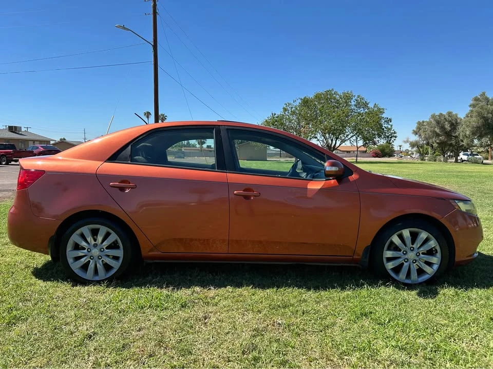 2010 Kia Forte - Image 7 of 14