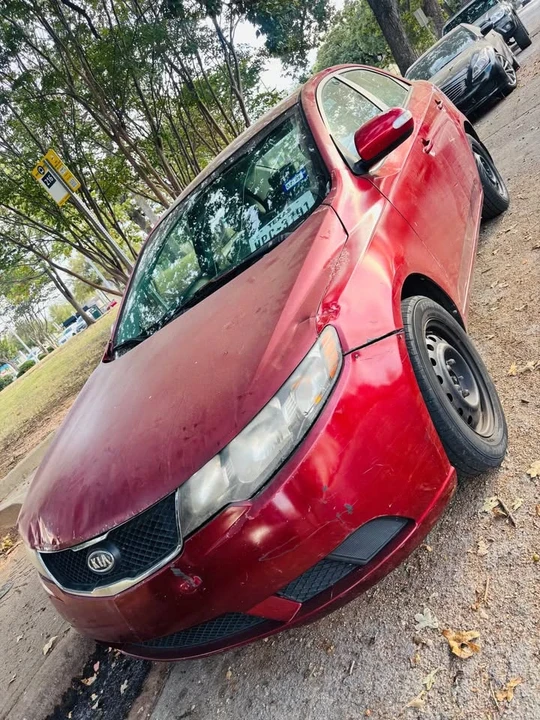 2010 Kia Forte - Image 3 of 9
