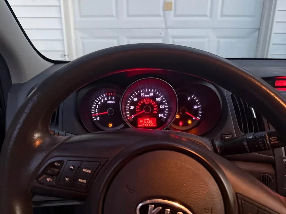 2010 Kia Forte - Image 7 of 9