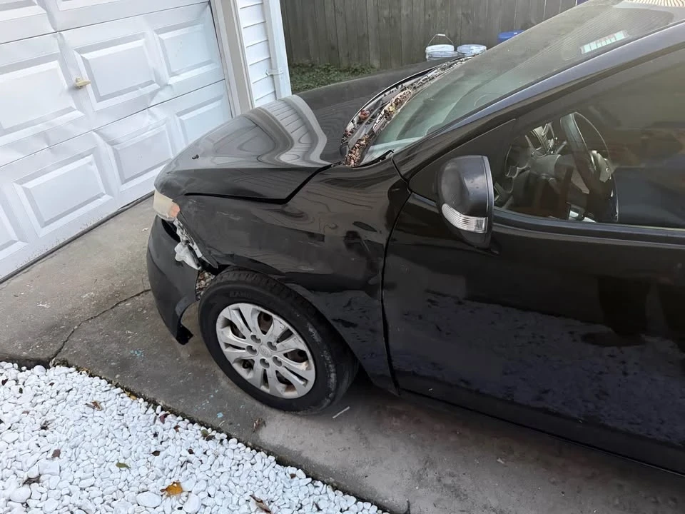 2010 Kia Forte - Image 5 of 9