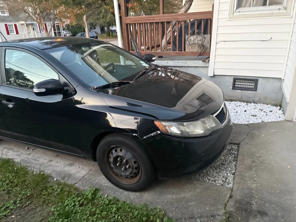 2010 Kia Forte - Image 2 of 9