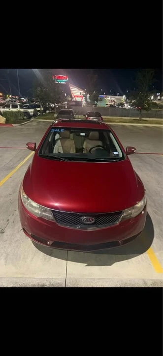 2010 Kia Forte - Image 2 of 5