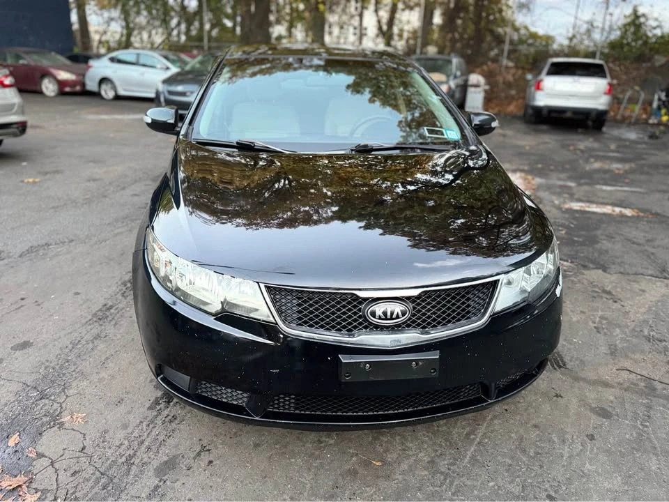 2010 Kia Forte - Image 3 of 12