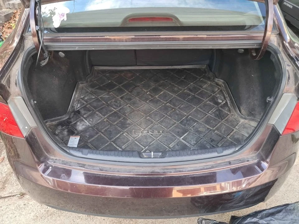 2010 Kia Forte - Image 19 of 20