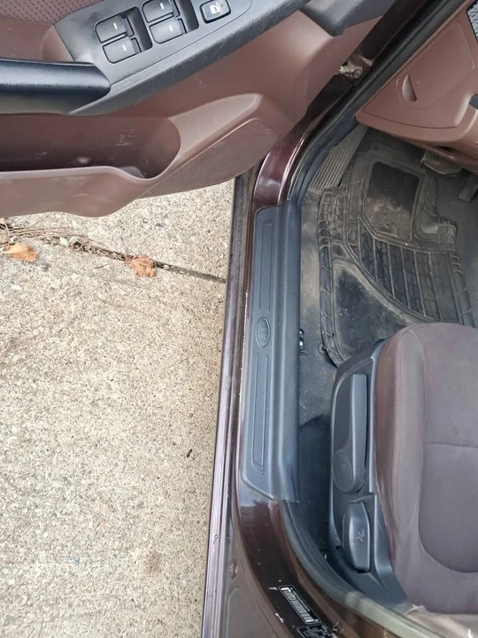 2010 Kia Forte - Image 13 of 20