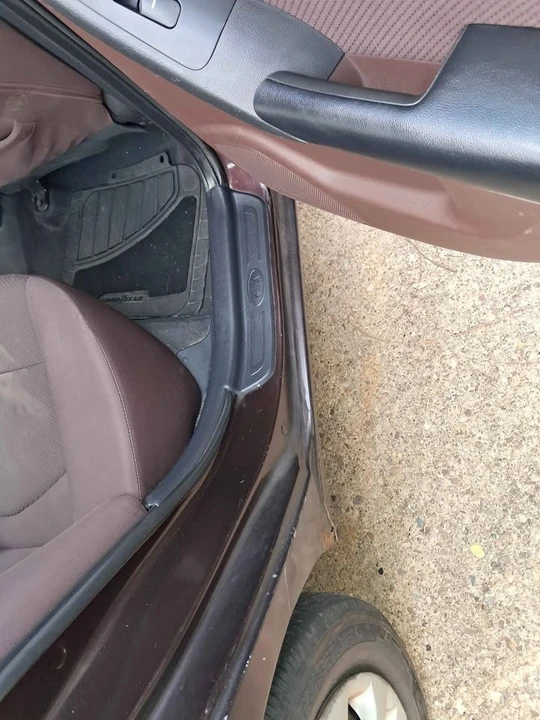 2010 Kia Forte - Image 17 of 20