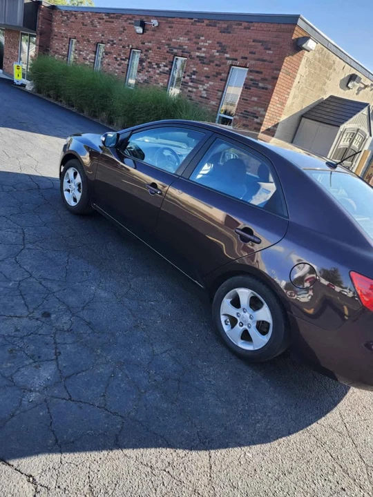 2010 Kia Forte - Image 16 of 19