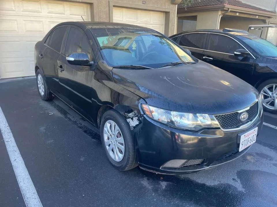 2010 Kia Forte - Image 2 of 8