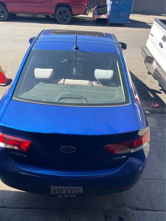 2010 Kia Forte - Image 5 of 9