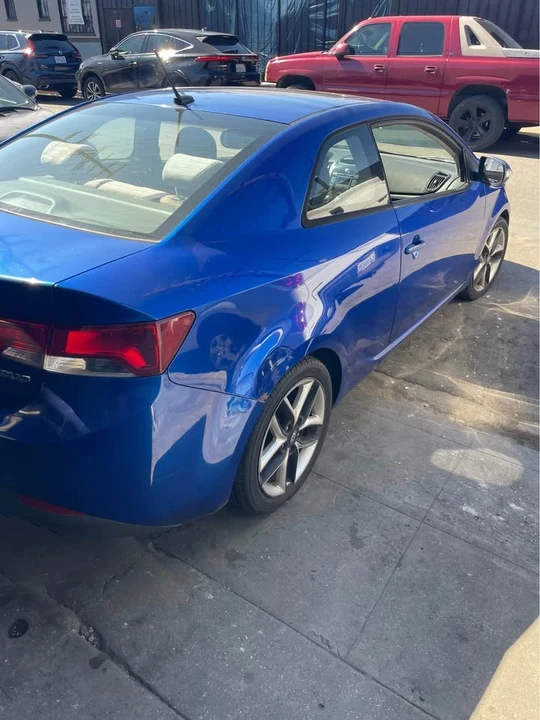 2010 Kia Forte - Image 2 of 10