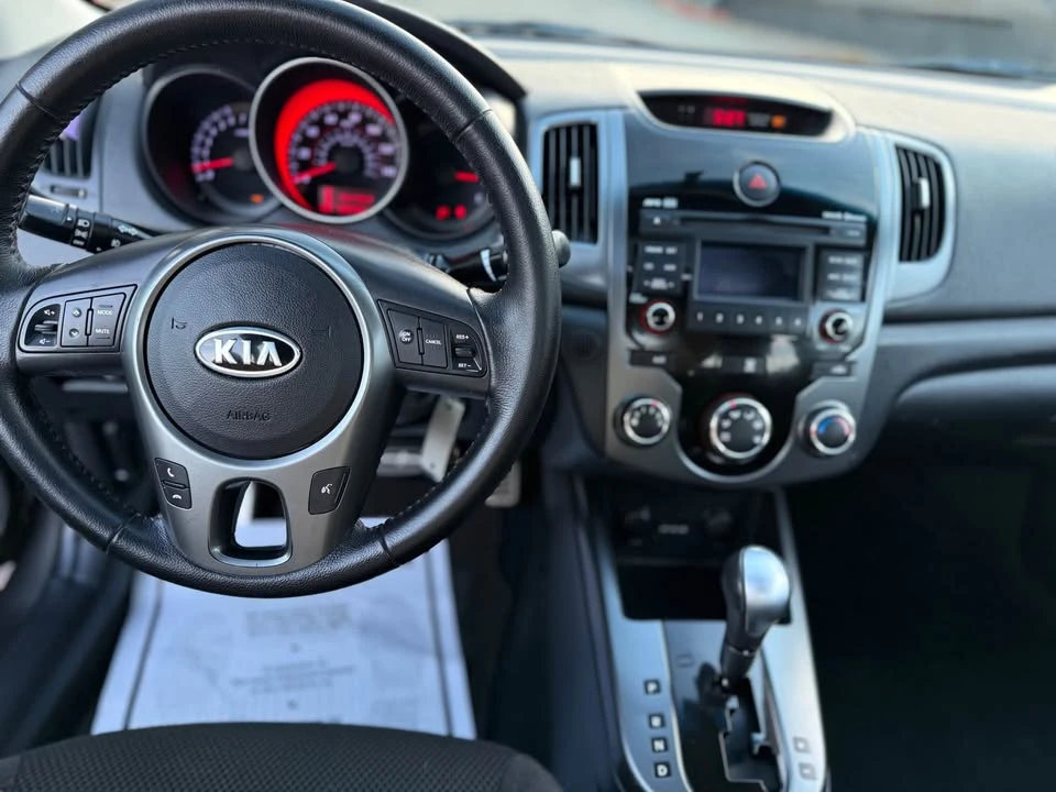 2010 Kia Forte - Image 8 of 11