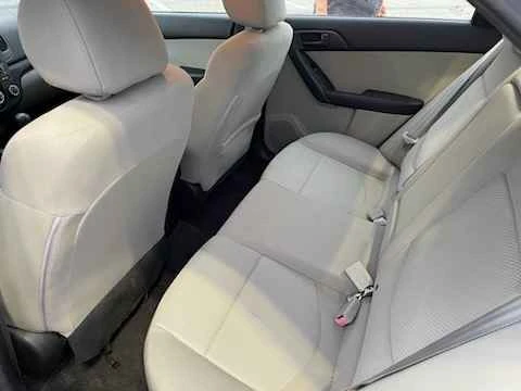 2010 Kia Forte - Image 4 of 8