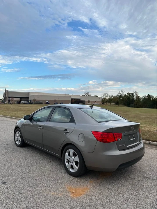 2010 Kia Forte - Image 4 of 14