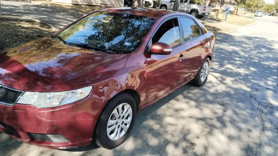 2010 Kia Forte - Image 4 of 4