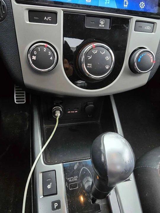 2010 Kia Forte - Image 7 of 8