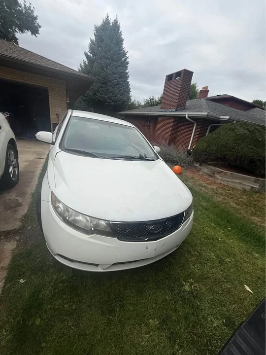 2010 Kia Forte - Image 7 of 8