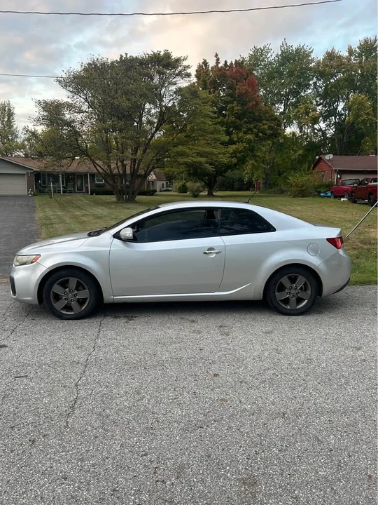 2010 Kia Forte - Image 6 of 8