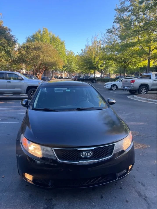 2010 Kia Forte - Image 2 of 9