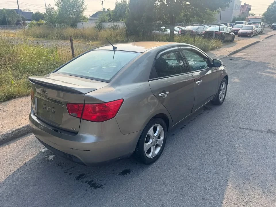 2010 Kia Forte - Image 4 of 11