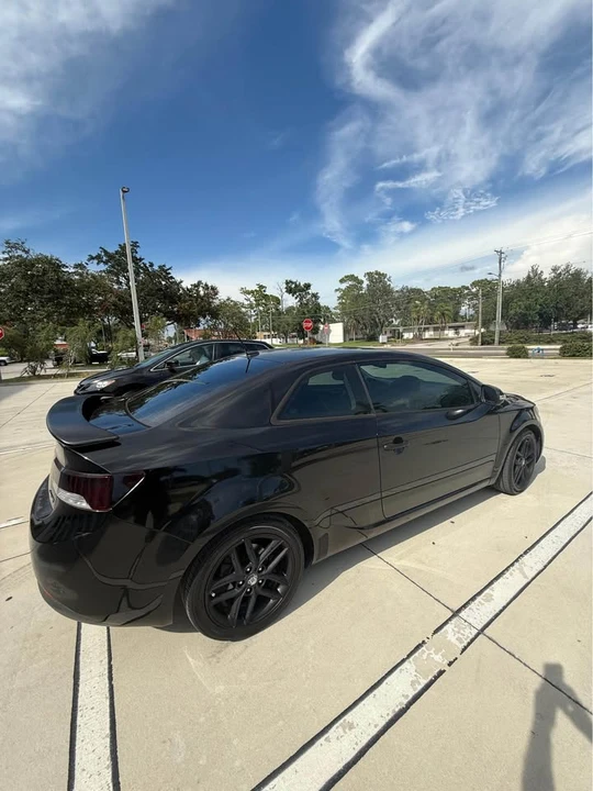 2010 Kia Forte - Image 4 of 11