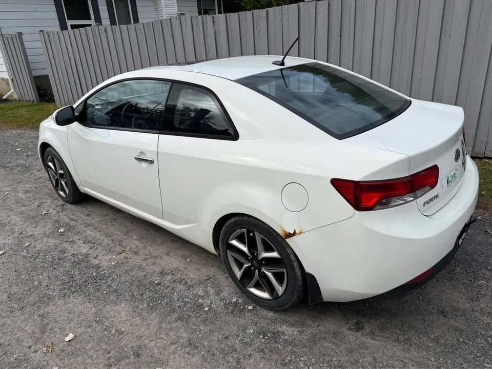 2010 Kia Forte - Image 3 of 7