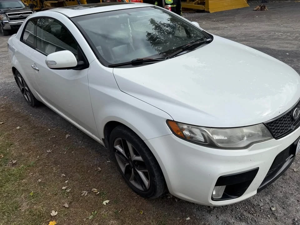 2010 Kia Forte - Image 2 of 7