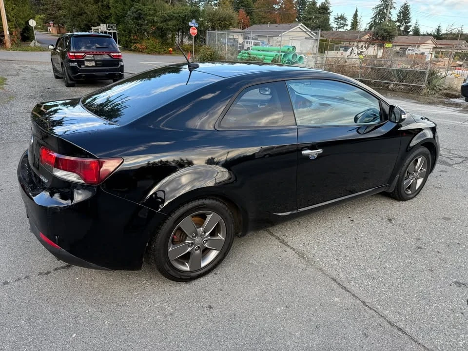 2010 Kia Forte - Image 2 of 18