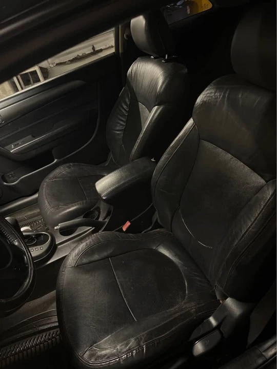 2010 Kia Forte - Image 8 of 15