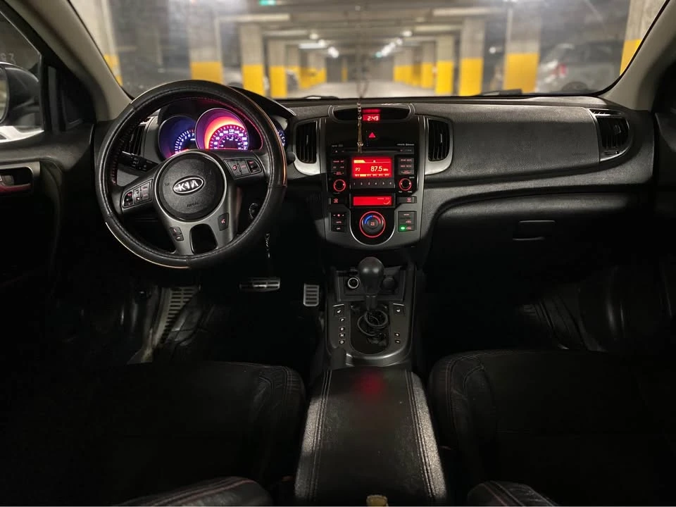 2010 Kia Forte - Image 14 of 15