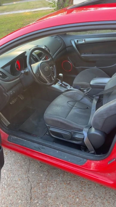 2010 Kia Forte - Image 6 of 6