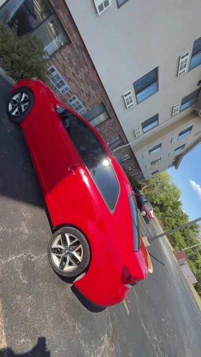 2010 Kia Forte - Image 2 of 6
