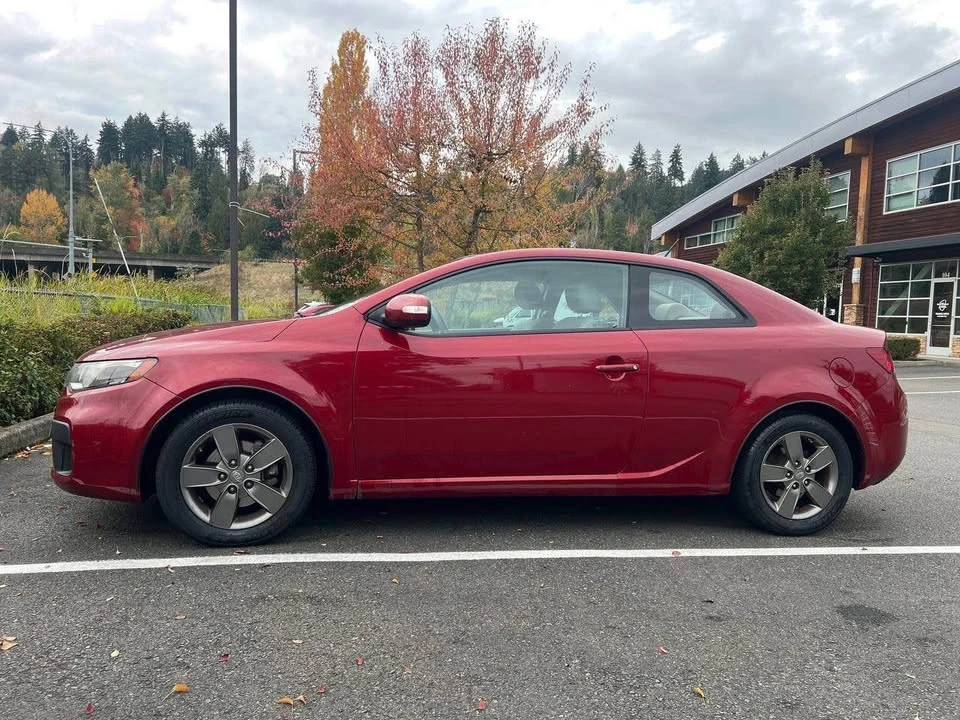 2010 Kia Forte - Image 3 of 12