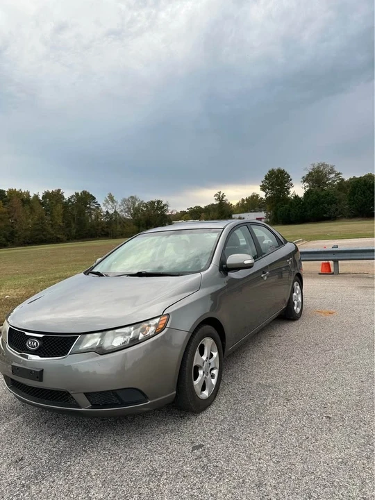 2010 Kia Forte - Image 3 of 16