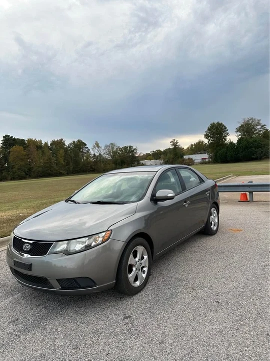 2010 Kia Forte - Image 5 of 16