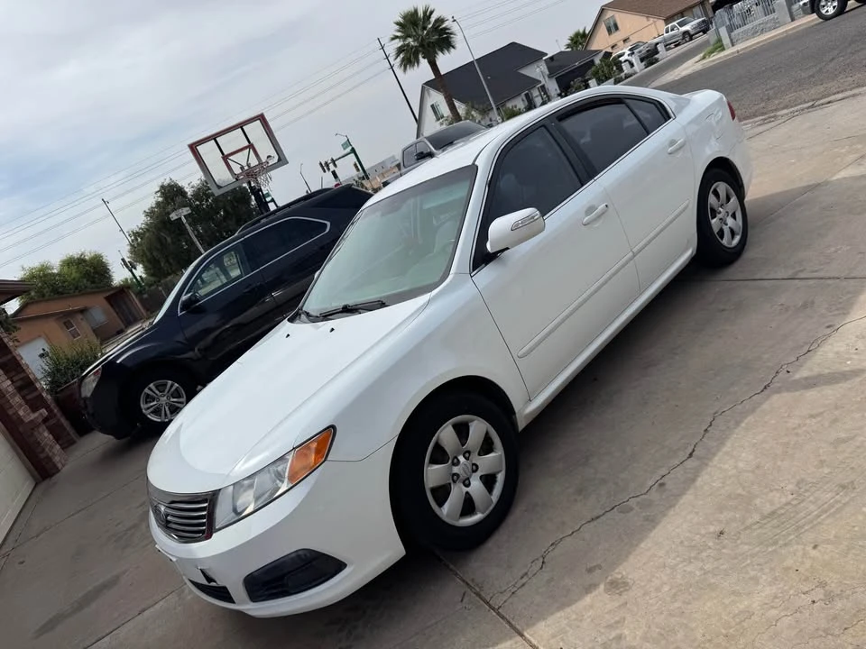 2010 Kia Optima/K5 - Image 3 of 9