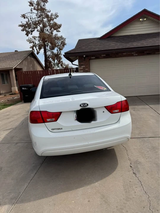 2010 Kia Optima/K5 - Image 4 of 9