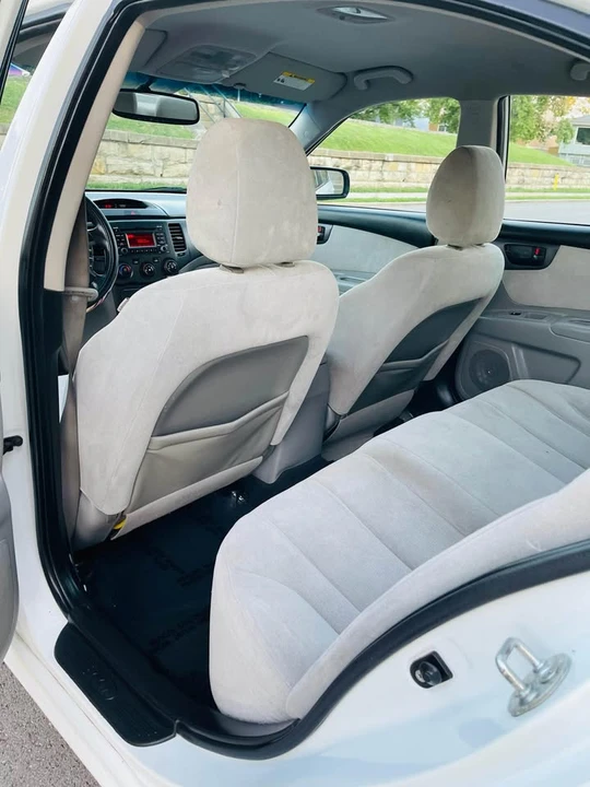 2010 Kia Optima/K5 - Image 14 of 19