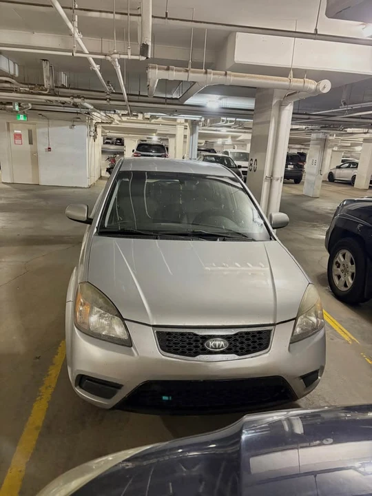 2010 Kia Rio - Image 2 of 4