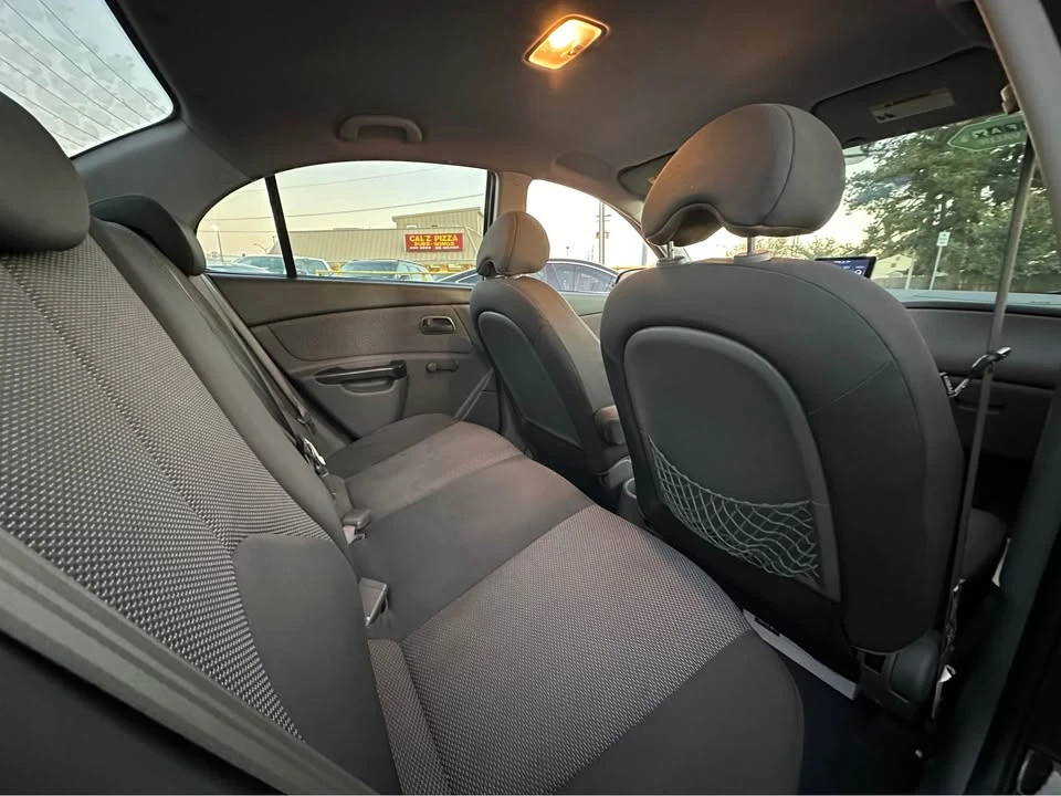 2010 Kia Rio - Image 15 of 19