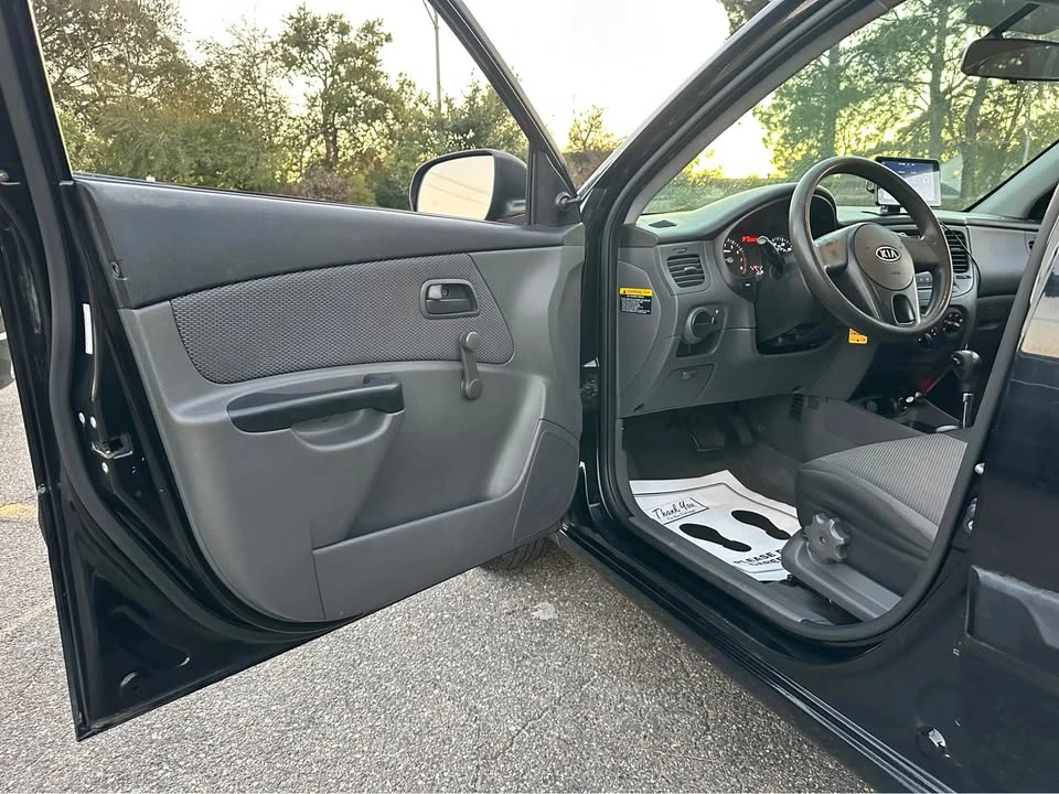 2010 Kia Rio - Image 8 of 19