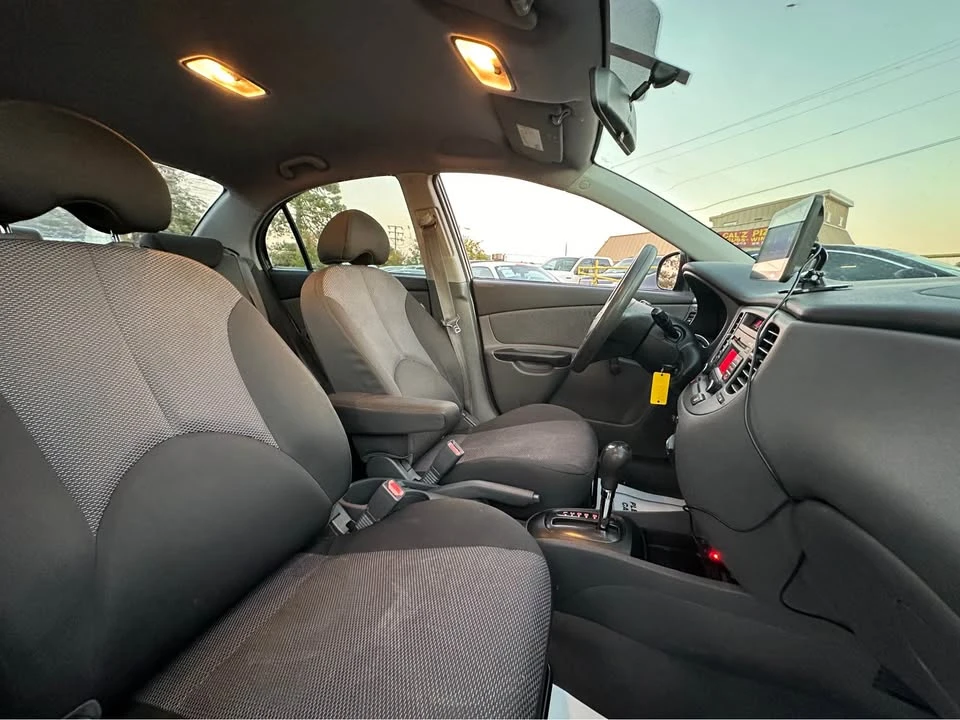 2010 Kia Rio - Image 16 of 19