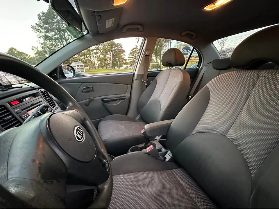 2010 Kia Rio - Image 11 of 19