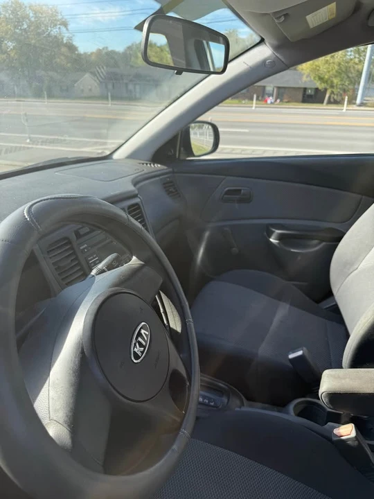 2010 Kia Rio - Image 5 of 8