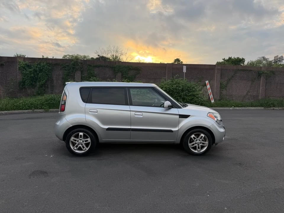 2010 Kia Soul - Image 4 of 11