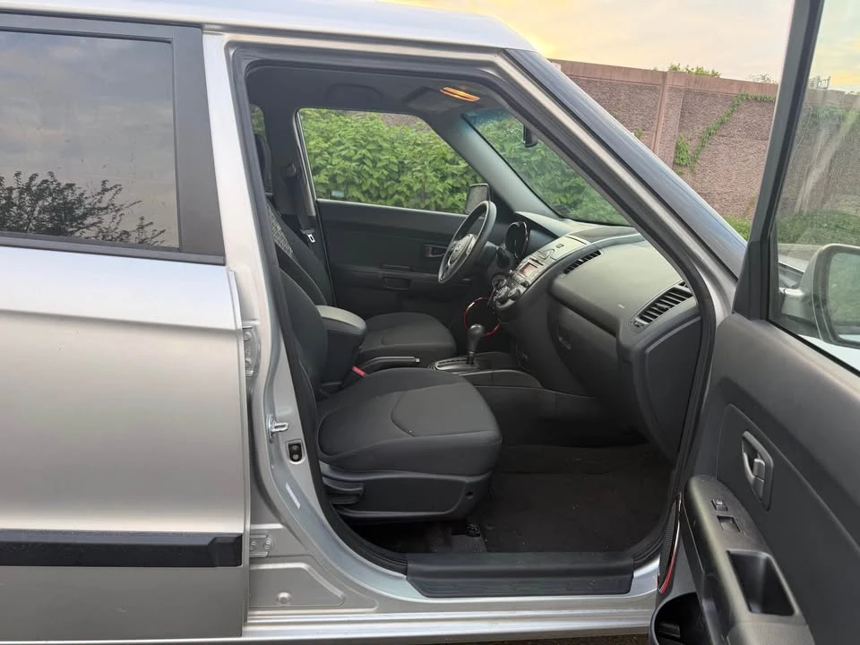 2010 Kia Soul - Image 9 of 11